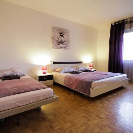 Dany Near The Sea With Three Bedrooms Apartment