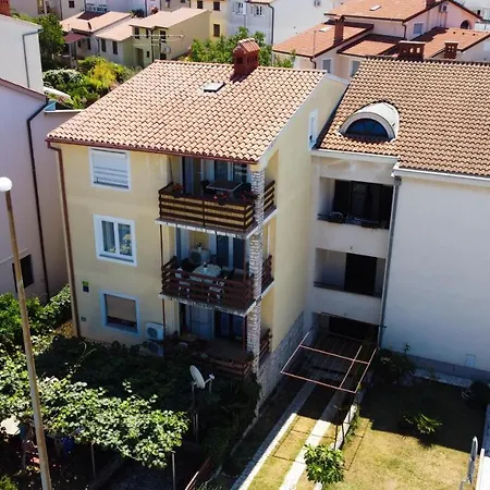 Dany Near The Sea With Three Bedrooms Pula