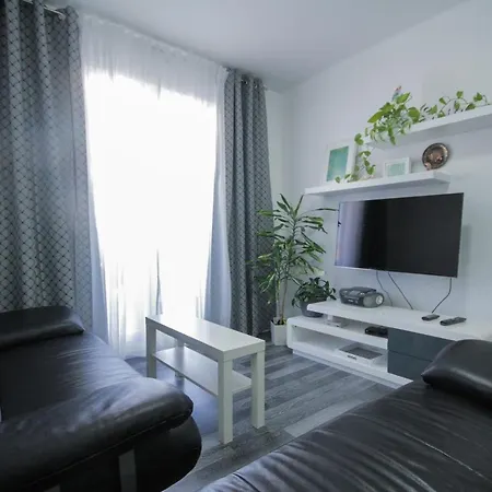 Dany Near The Sea With Three Bedrooms Pula