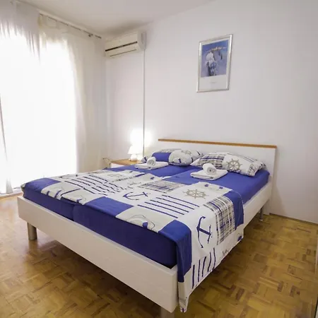 Dany Near The Sea With Three Bedrooms *