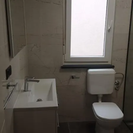 Dany Near The Sea With Three Bedrooms * Pula